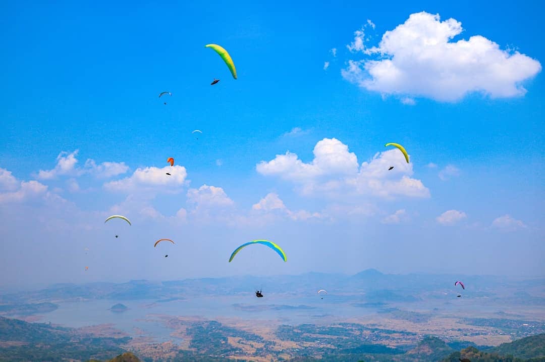 Gambar Puncak Batu Dua - Destinasi Wisata Sumedang