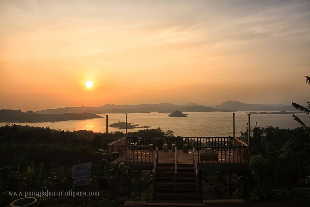 Gambar Puncak Damar - Destinasi Wisata Sumedang
