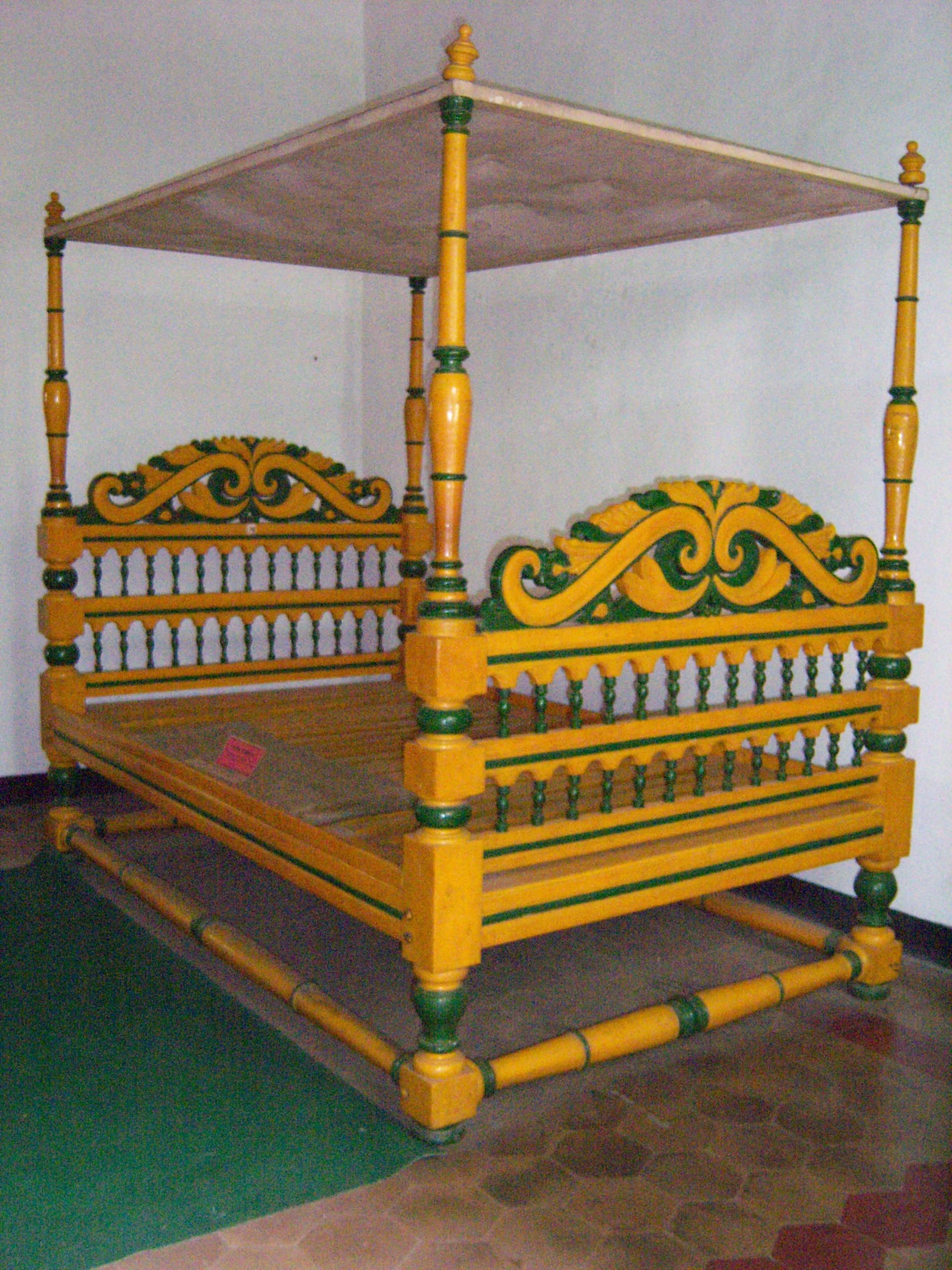 Gambar Tempat Tidur/Ranjang Pangeran Kornel - Benda Pusaka Sumedang